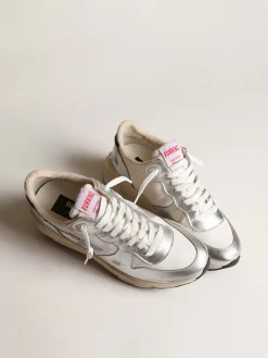 Store Golden Goose Running Sole de náilon e couro metálico prateado com estrela azul Cabedal de náilon branco com inserções de couro metálico prateado