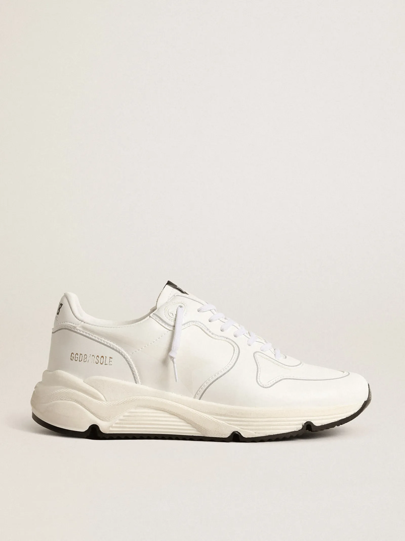 Sale Golden Goose Running Sole Feminino com base vegetal e estrela e talão brancos Tênis 100% vegano