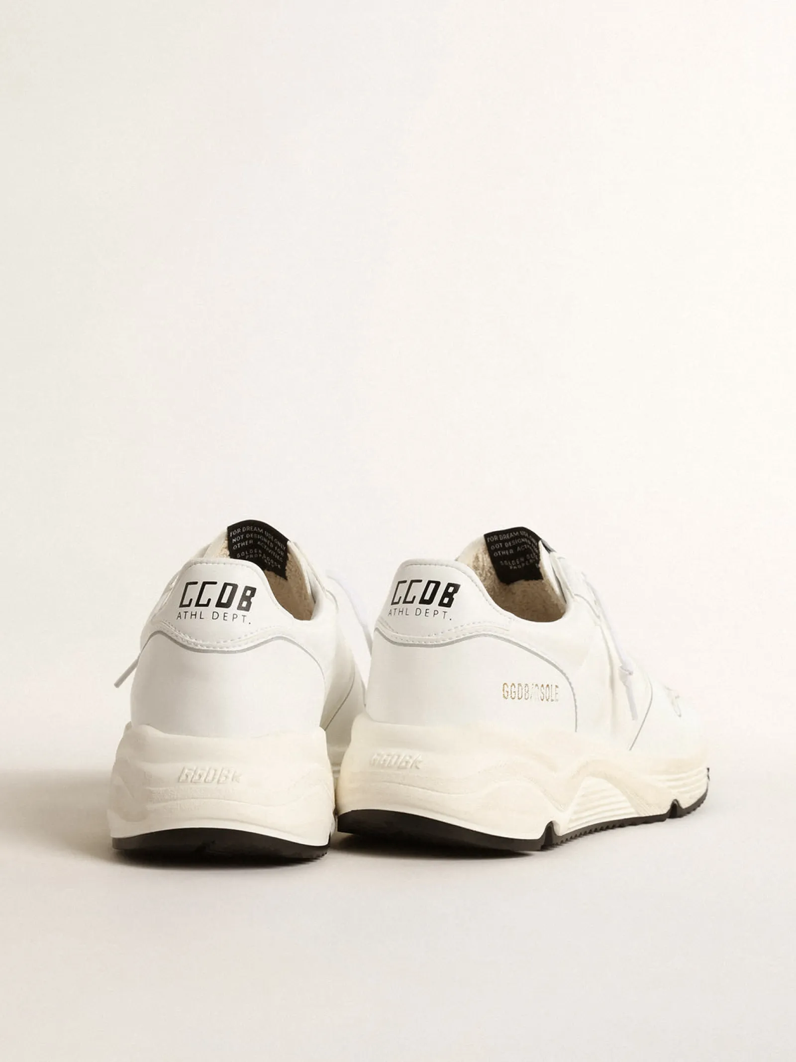 Best Golden Goose Running Sole Masculino com base vegetal e estrela e talão brancos Tênis 100% vegano