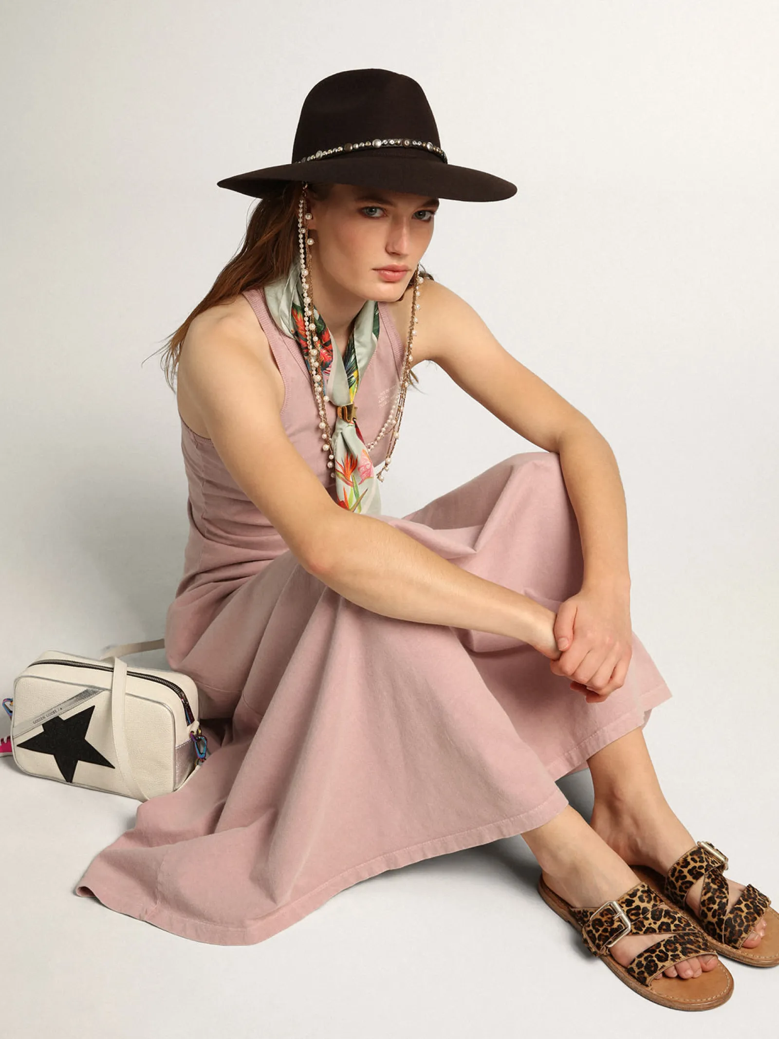 Clearance Golden Goose Sandália rasteira Feminina de couro cavalinho com estampa de leopardo Cabedal em cavalino com estampa de leopardo bege e marrom