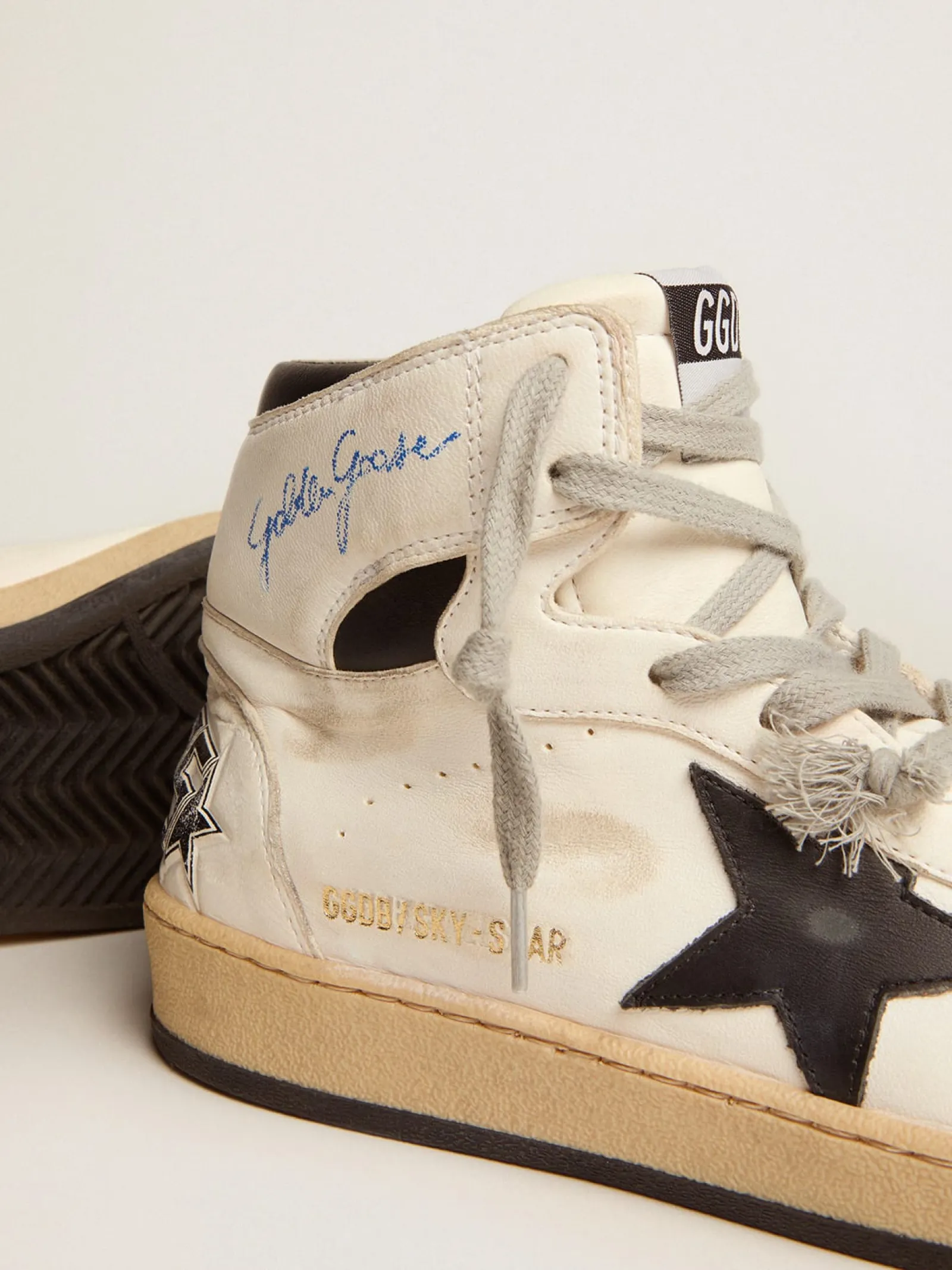 Sale Golden Goose Sky-Star masculino com assinatura no tornozelo e inserções pretas Cor: branco