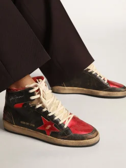 Flash Sale Golden Goose Sky-Star masculino de couro preto brilhante com estrela vermelha Cor: preto