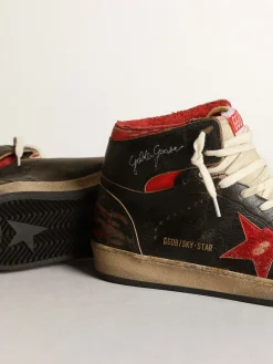 Flash Sale Golden Goose Sky-Star masculino de couro preto brilhante com estrela vermelha Cor: preto