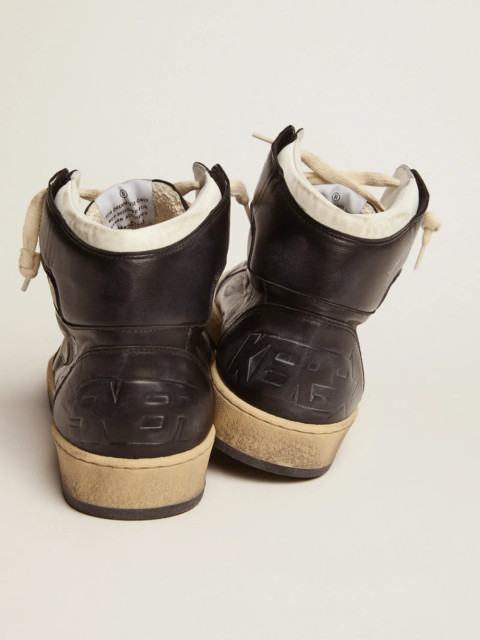 New Golden Goose Sky-Star masculino de napa preta com estrela branca Cabedal de napa preta