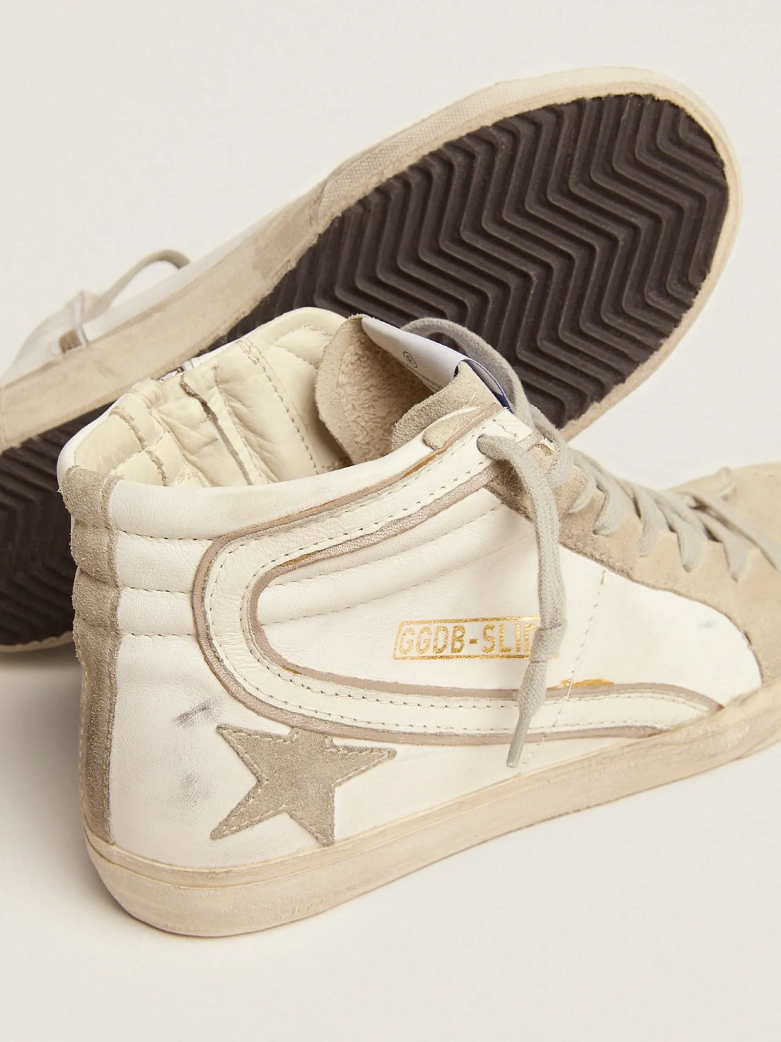 New Golden Goose Slide feminino com estrela de suede cinza gelo e lista branca Cor: branco