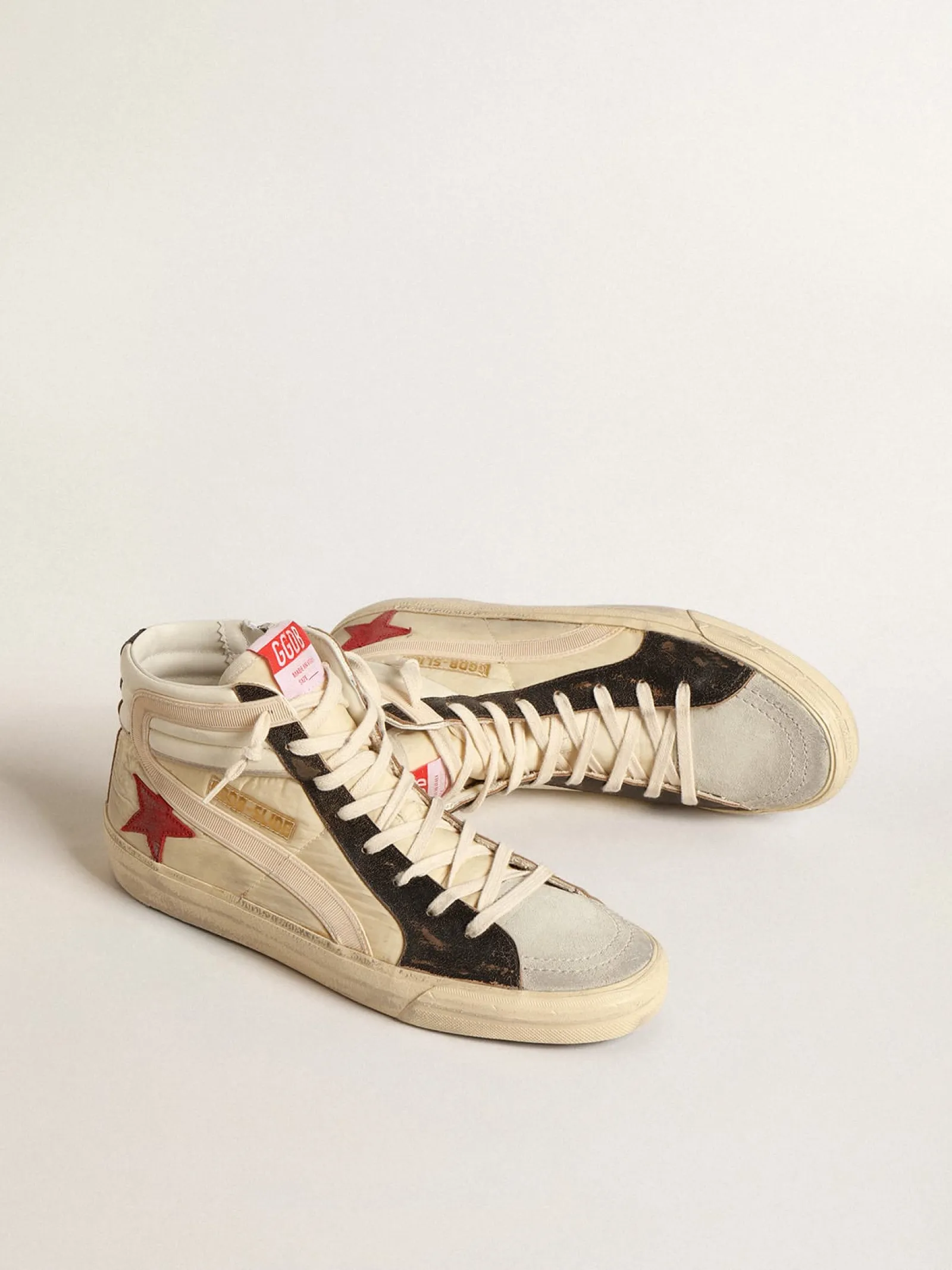 Store Golden Goose Slide LTD de náilon délavé com estrela de suede e lista bege Cabedal de náilon délavé bege