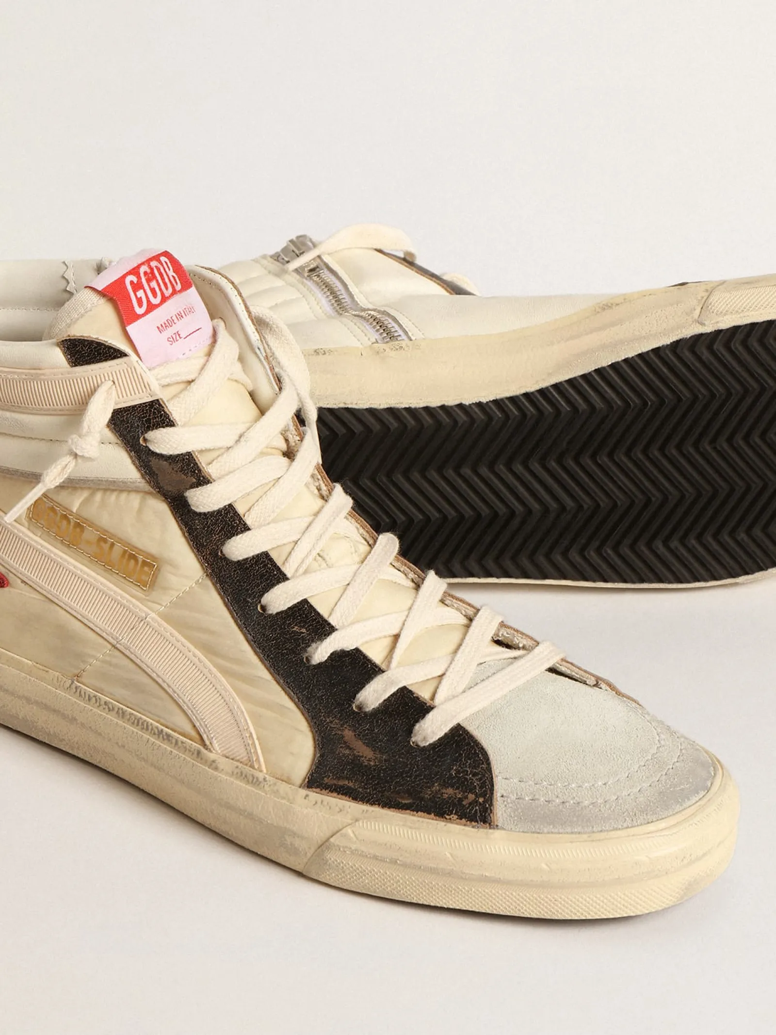 Store Golden Goose Slide LTD de náilon délavé com estrela de suede e lista bege Cabedal de náilon délavé bege