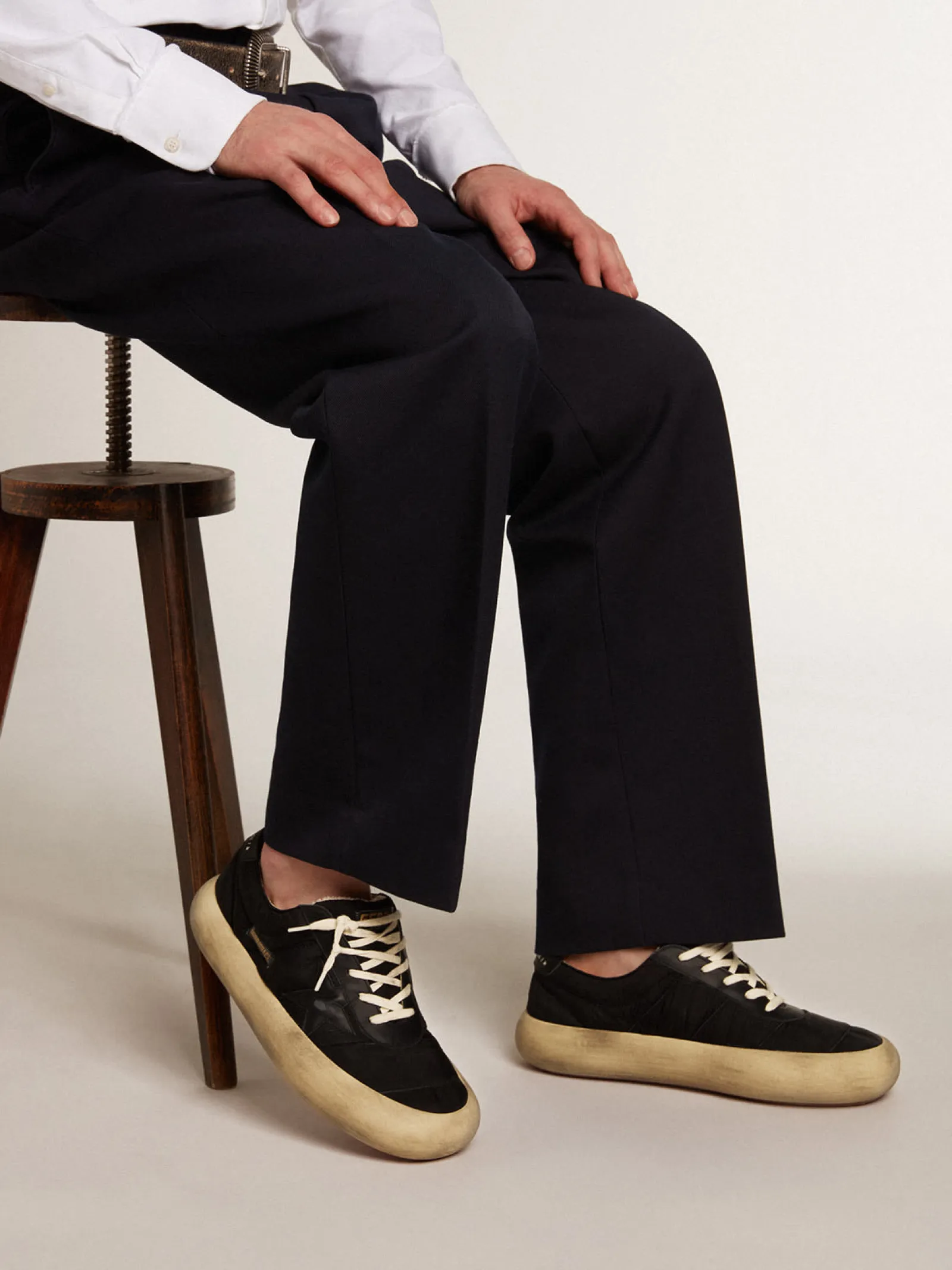 Best Sale Golden Goose Space-Star Masculino de náilon com estrela e talão de couro preto Cabedal de náilon preto