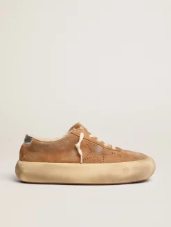Best Sale Golden Goose Space-Star masculino de suede cor tabaco e forro de shearling Cabedal de suede na cor tabaco