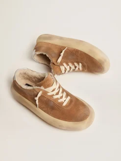 Best Sale Golden Goose Space-Star masculino de suede cor tabaco e forro de shearling Cabedal de suede na cor tabaco