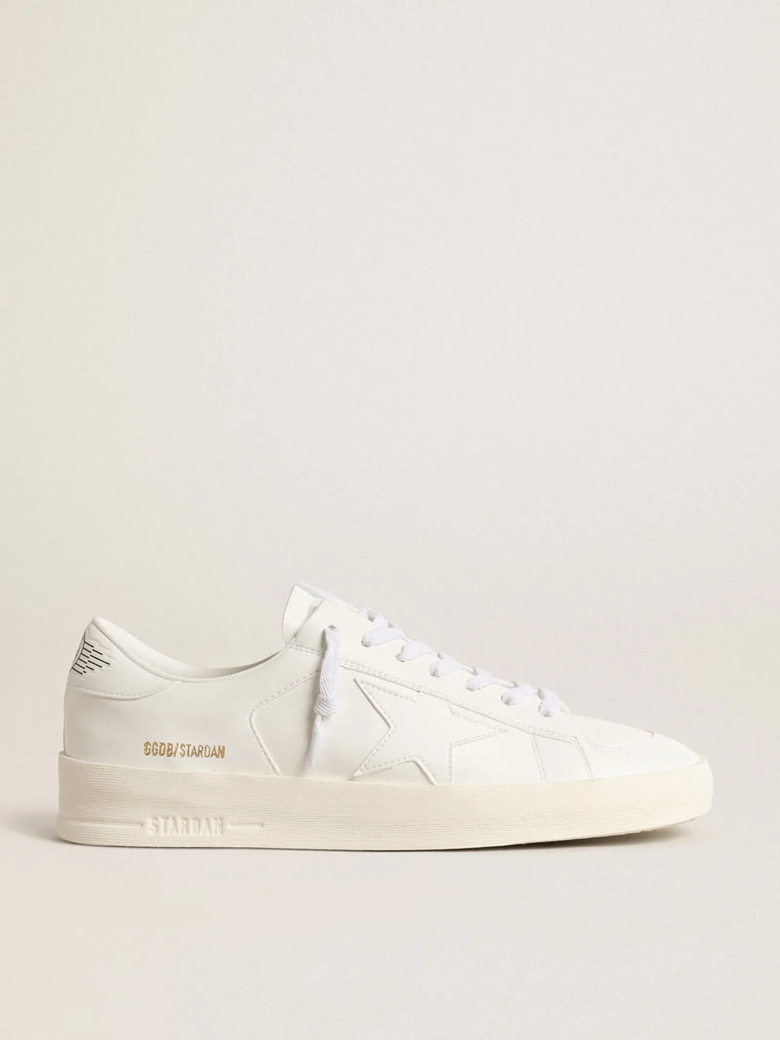 Outlet Golden Goose Stardan Masculino com base vegetal e estrela e talão brancos Tênis 100% vegano