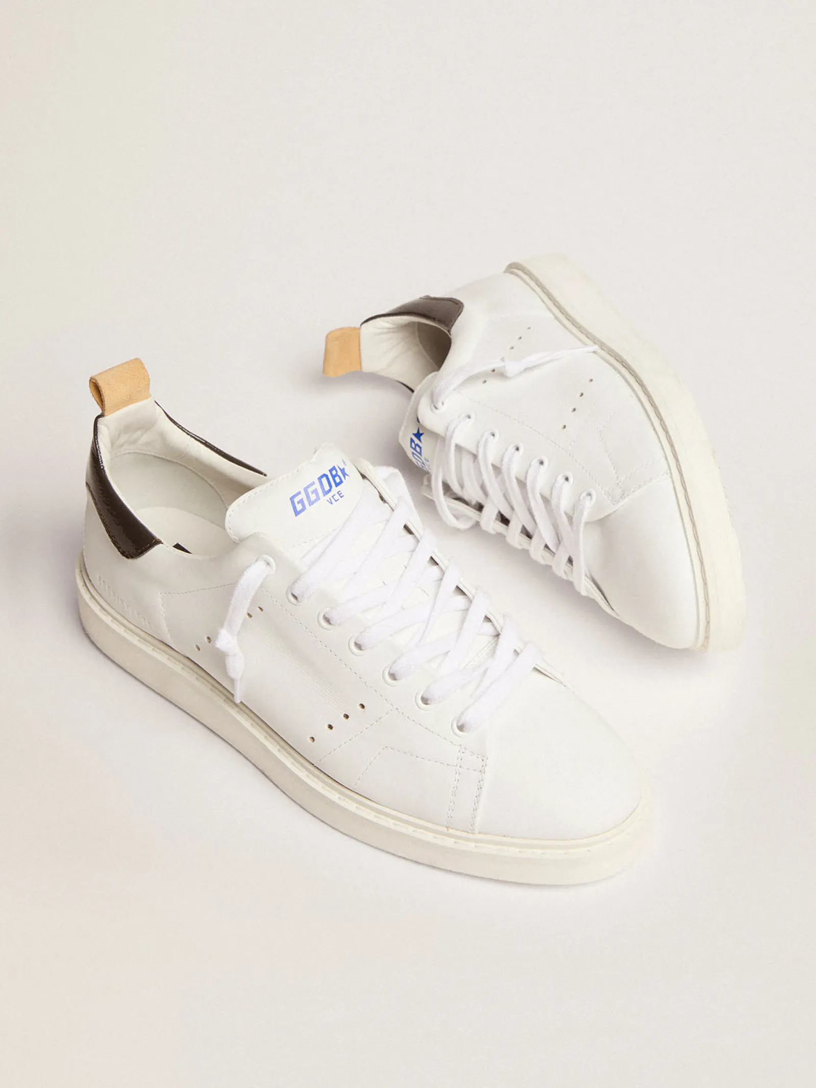 Fashion Golden Goose Starter Masculino de naplak branco com talão de couro envernizado Cabedal em naplak branco