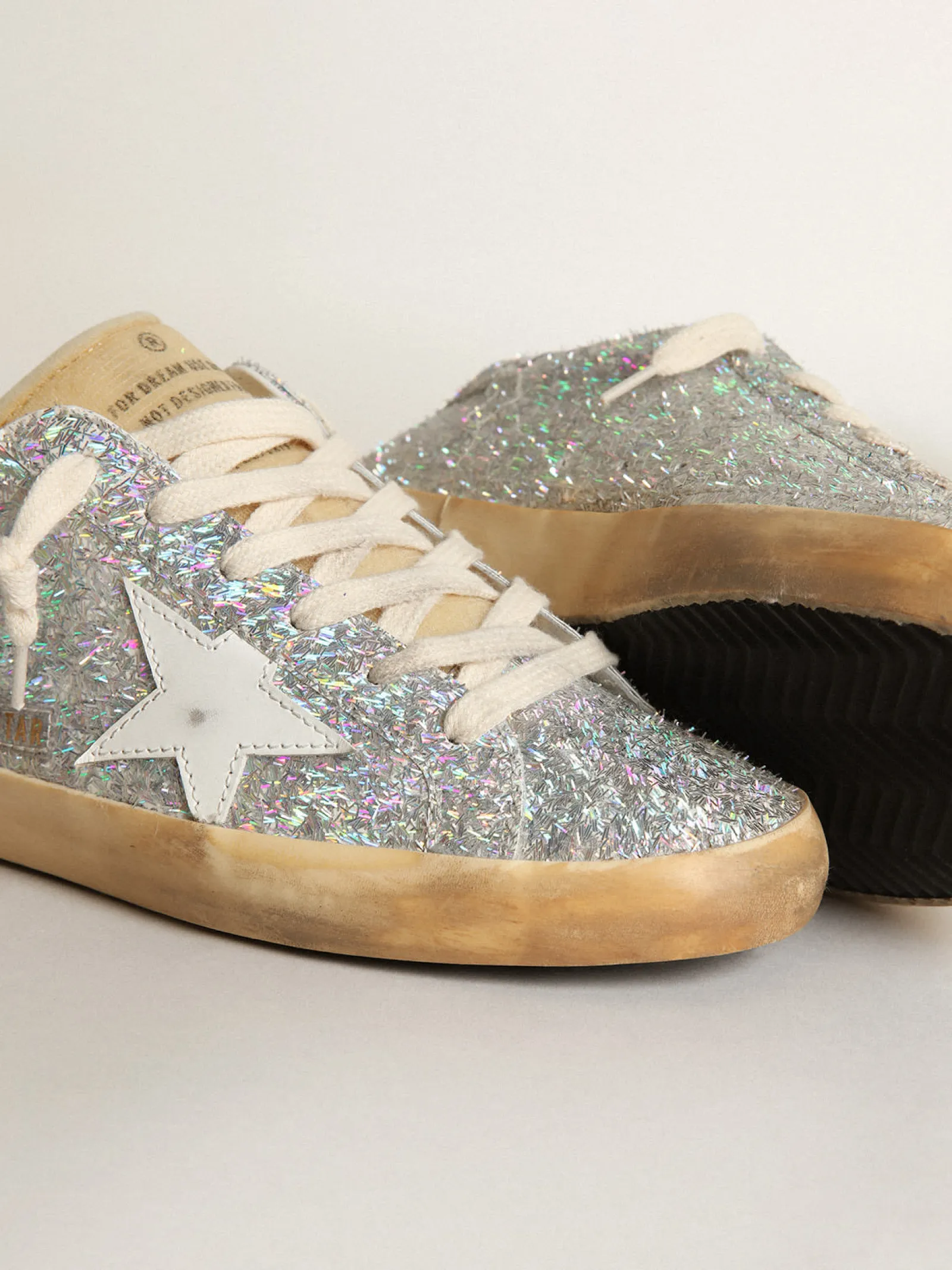 Clearance Golden Goose Super-Star com detalhes de lurex prateado e estrela de couro branco Cabedal com detalhes de lurex prateado com efeito iridescente
