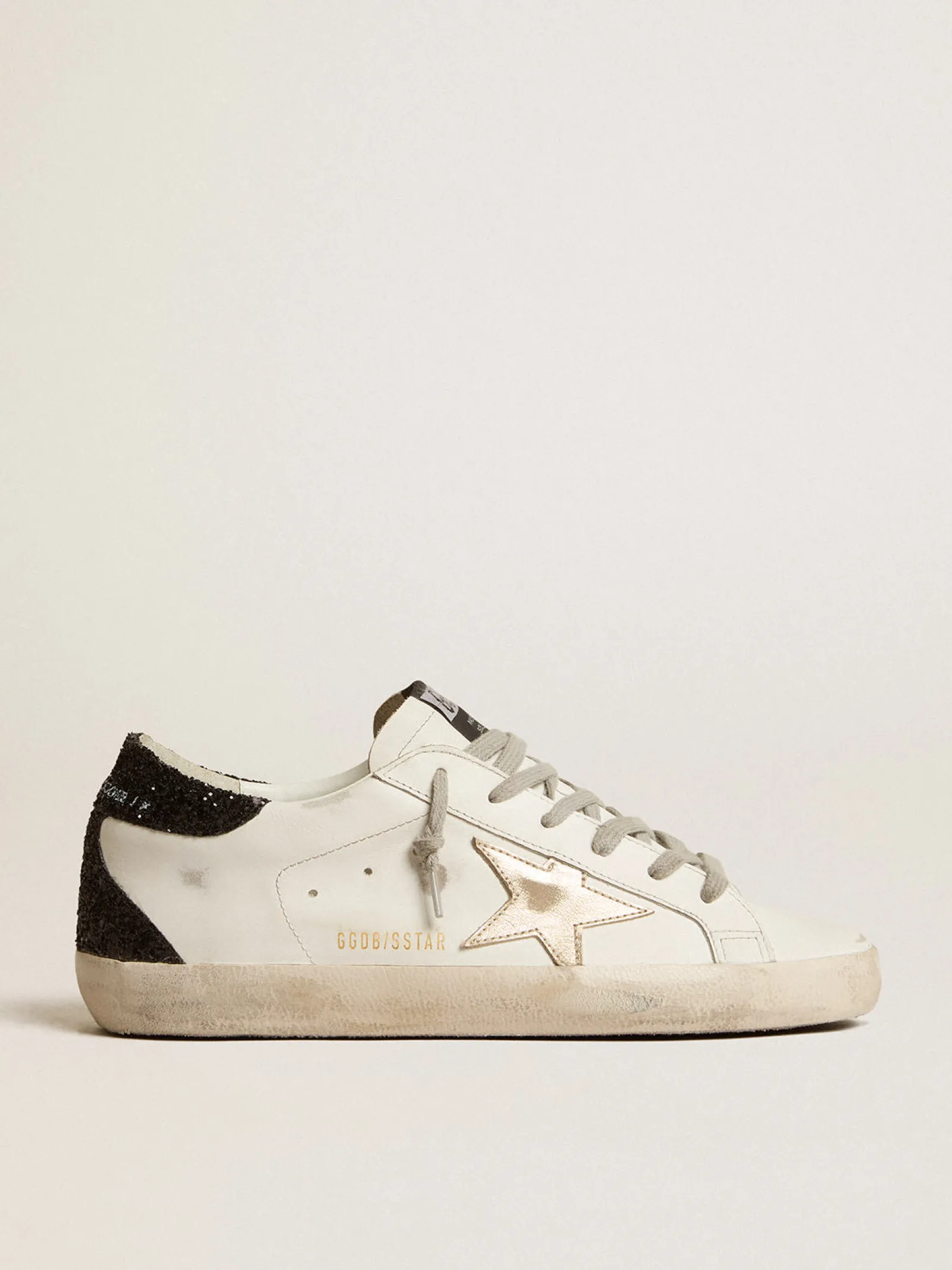 Clearance Golden Goose Super-Star com estrela dourada e talão de glitter preto Cor: branco