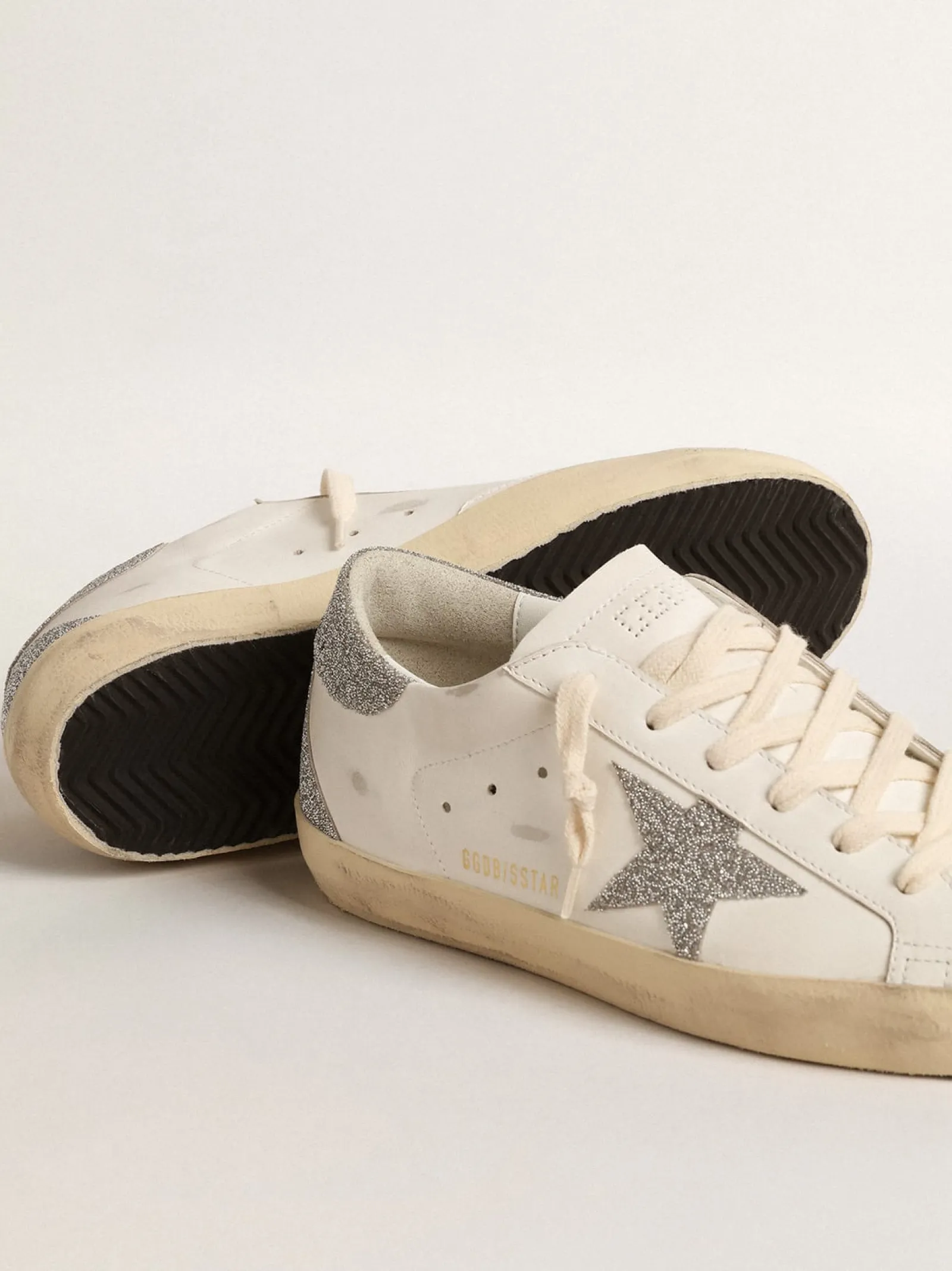 Fashion Golden Goose Super-Star com estrela e talão com cristais Swarovski prateados Cor: branco