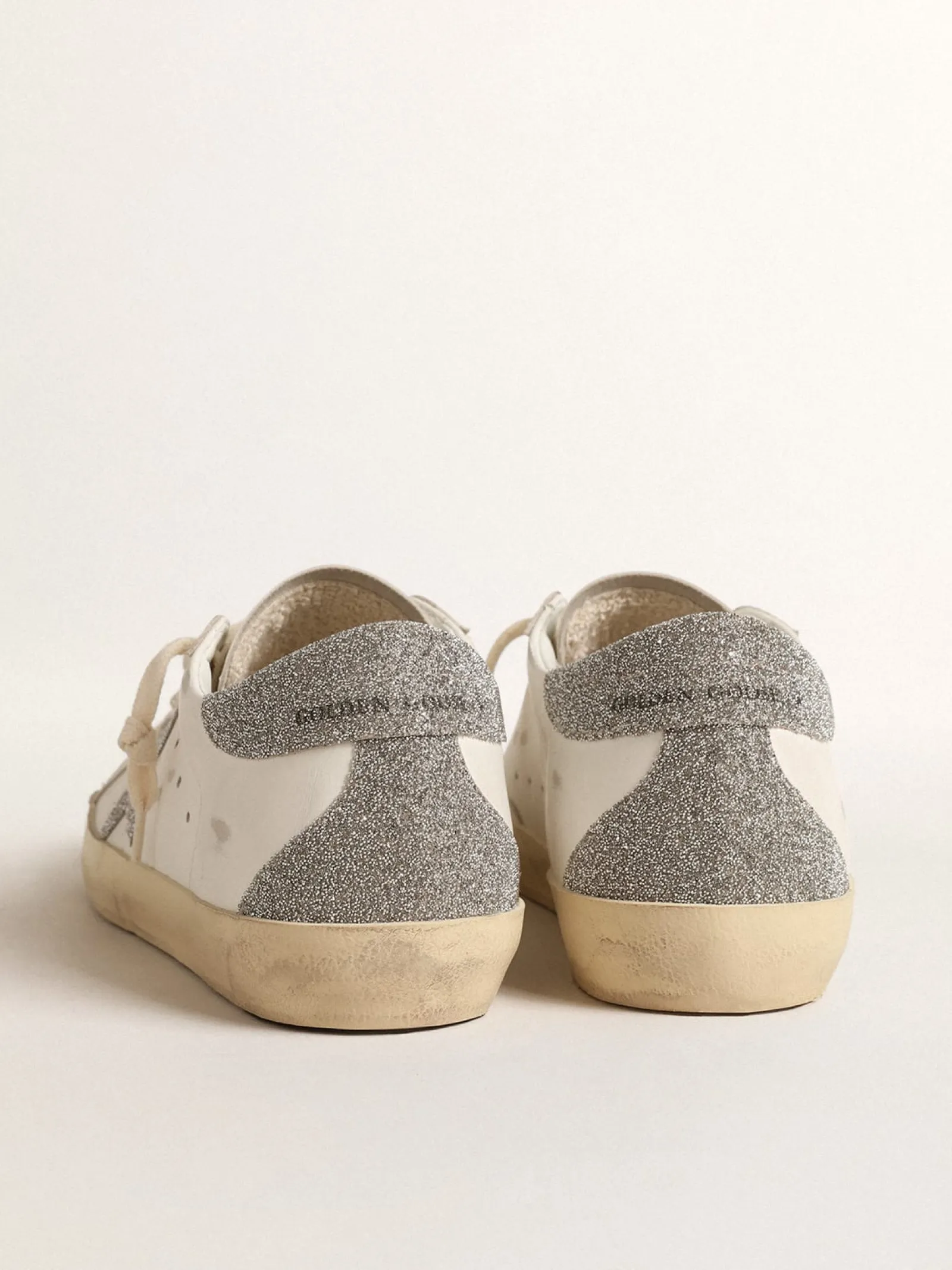 Fashion Golden Goose Super-Star com estrela e talão com cristais Swarovski prateados Cor: branco