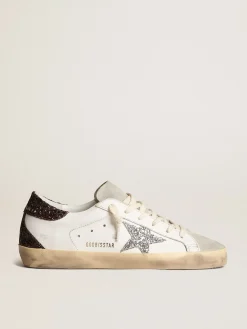 Sale Golden Goose Super-Star com estrela prateada e talão de glitter marrom Cor: branco