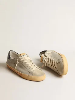 Outlet Golden Goose Super-Star de nubuk cinza com estrela perfurada e talão azul Cabedal de nubuk cinza gelo