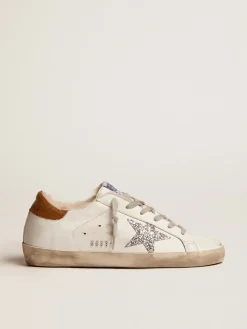 Discount Golden Goose Super-Star feminino com forro de shearling e estrela de glitter prateado Cor: branco