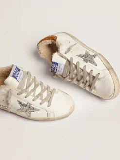 Discount Golden Goose Super-Star feminino com forro de shearling e estrela de glitter prateado Cor: branco