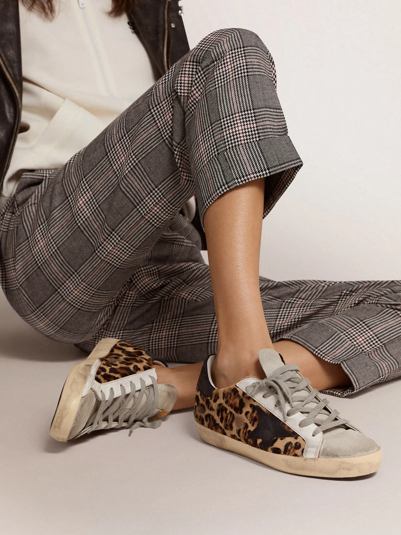 Shop Golden Goose Super-Star feminino de couro com estampa de leopardo Material principal: 100% couro bovino