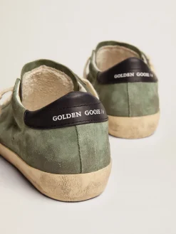 Cheap Golden Goose Super-Star feminino de suede verde-militar com estrela perfurada Cabedal de suede verde militar