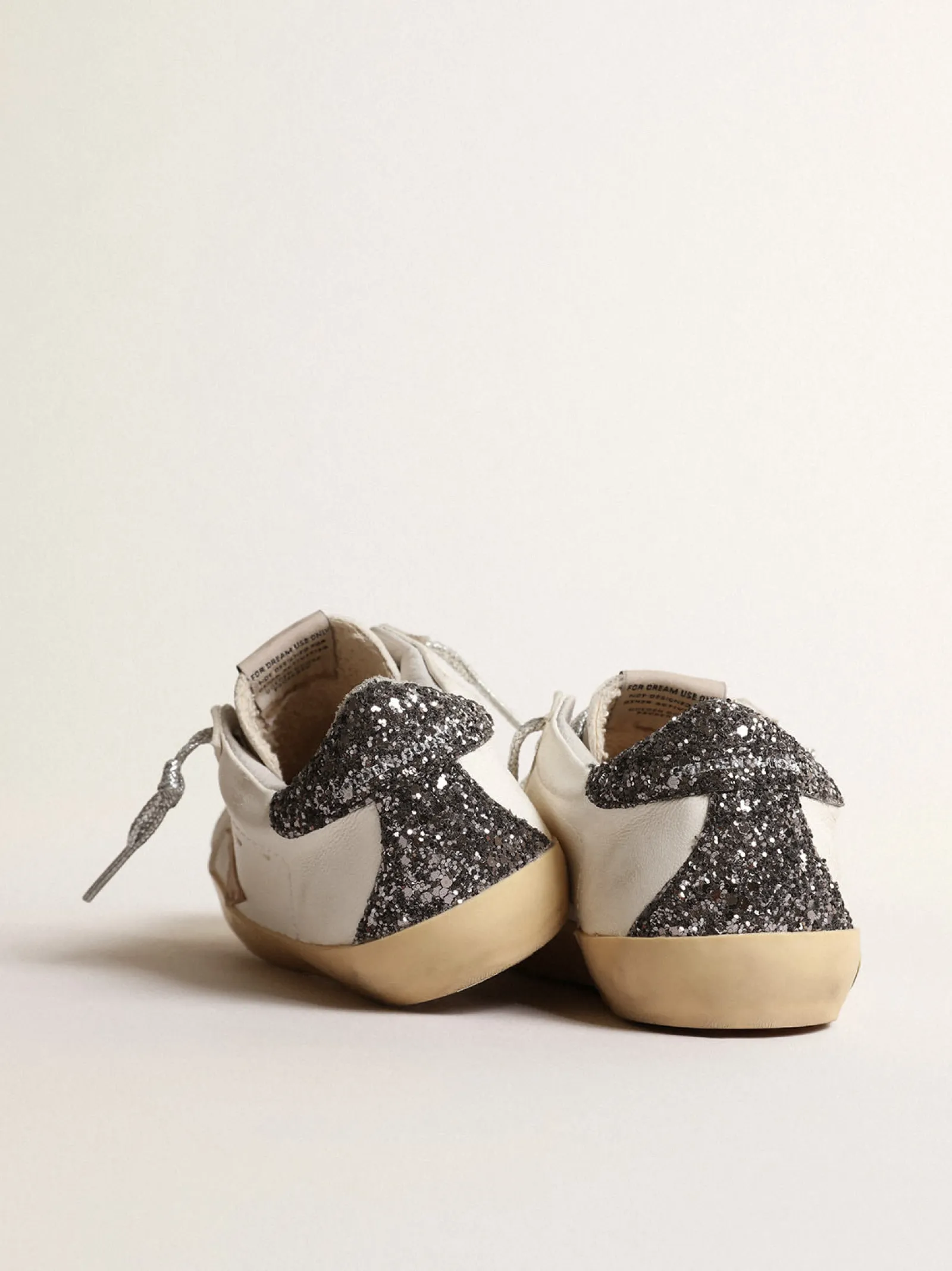 Fashion Golden Goose Super-Star Junior com estrela cor de avelã e talão de glitter Cabedal de napa branco óptico