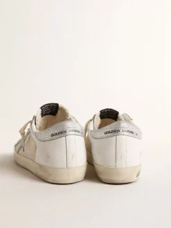 Clearance Golden Goose Super-Star LTD com estrela azul e talão de couro prateado Cabedal de couro branco leite e lona na cor cru