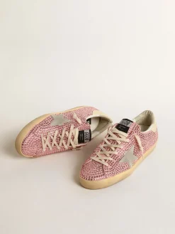 Shop Golden Goose Super-Star LTD com estrela de suede e cristais Swarovski rosa Cabedal de suede rosa antigo com cristais Swarovski all-over