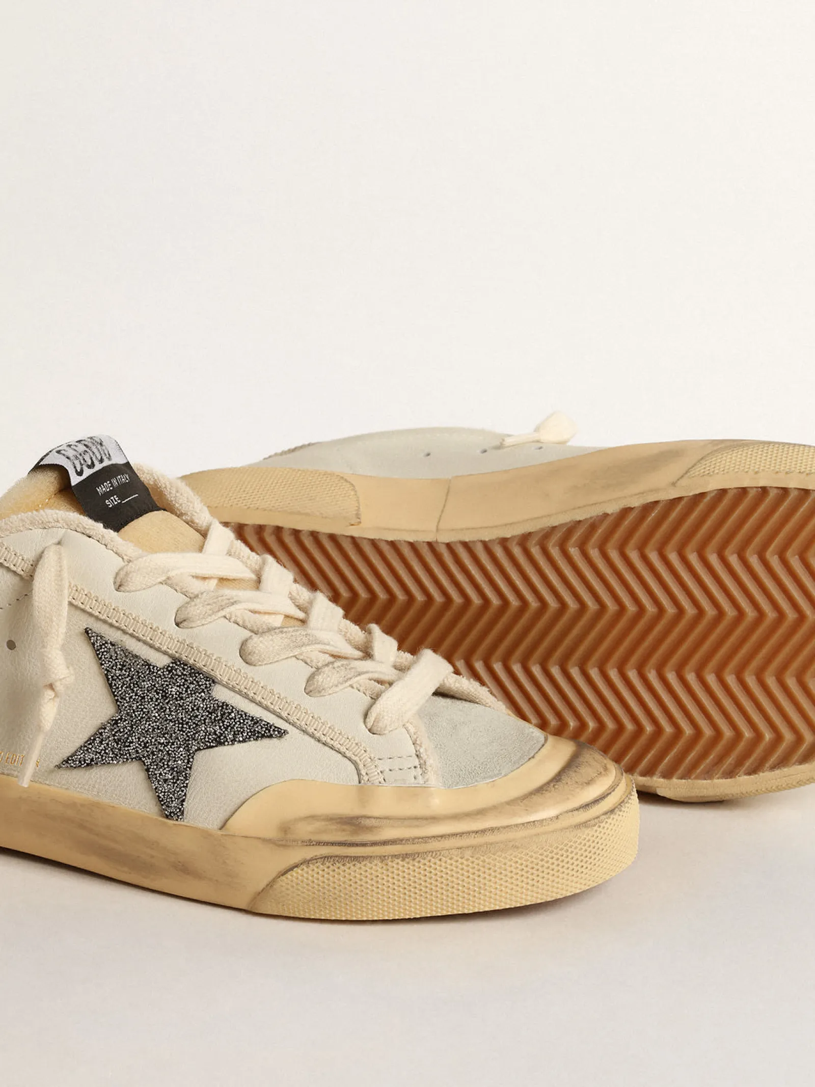 Best Golden Goose Super-Star LTD com estrela de cristais Swarovski pretos Cor: branco