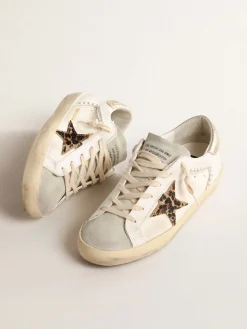 Shop Golden Goose Super-Star LTD de lona e couro com estrela de cavalinho leopardo Cabedal de lona e couro bege