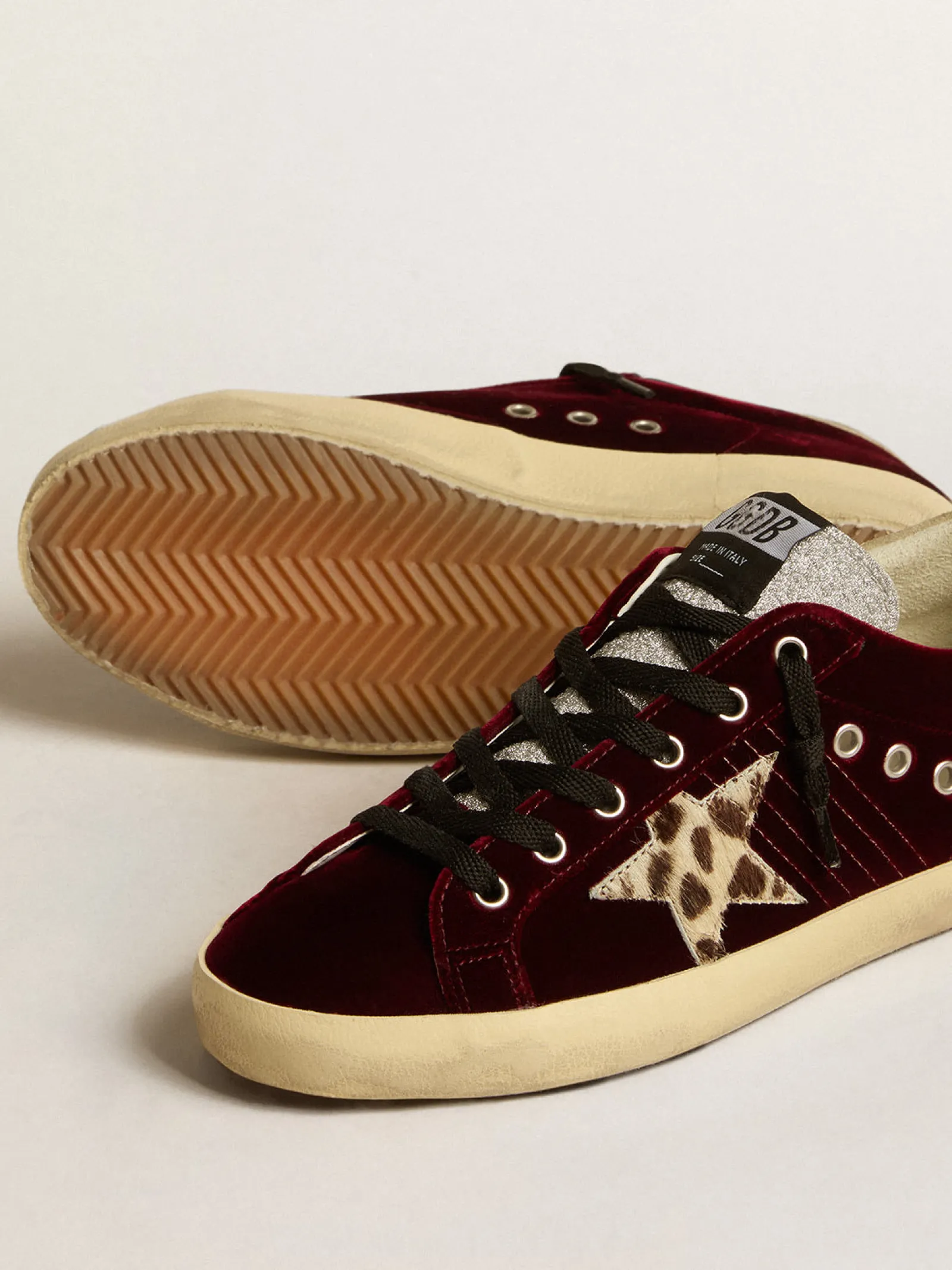 Hot Golden Goose Super-Star LTD de veludo com estrela de couro cavalinho e lingueta de glitter Cabedal de veludo vermelho rubi