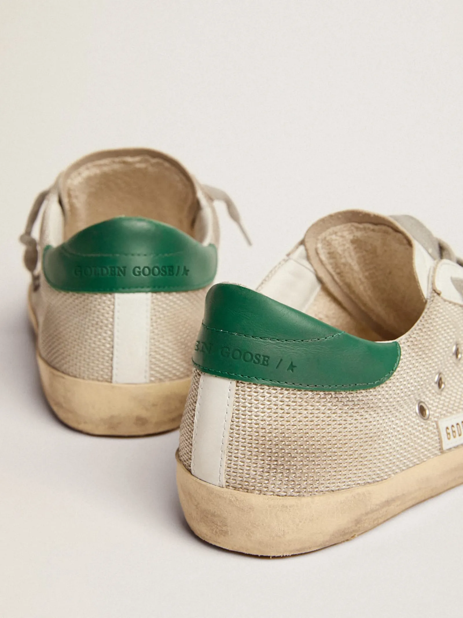Discount Golden Goose Super-Star Masculino de tela prateada clara com estrela cinza Cabedal em malha prateada clara