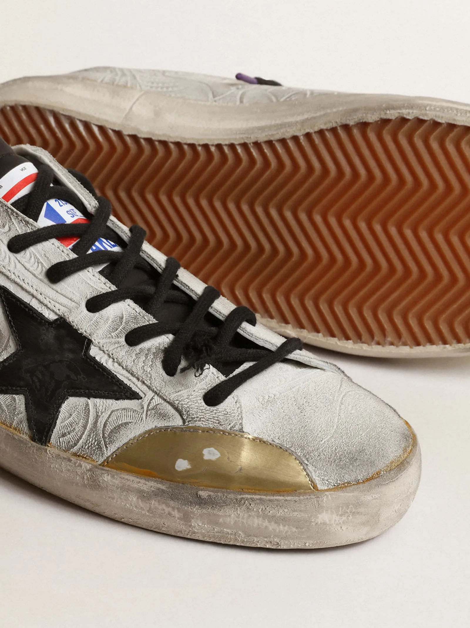 Flash Sale Golden Goose Super-Star Masculino LAB com estampa floral e estrela de couro preto Cabedal de suede branco com estampa floreal