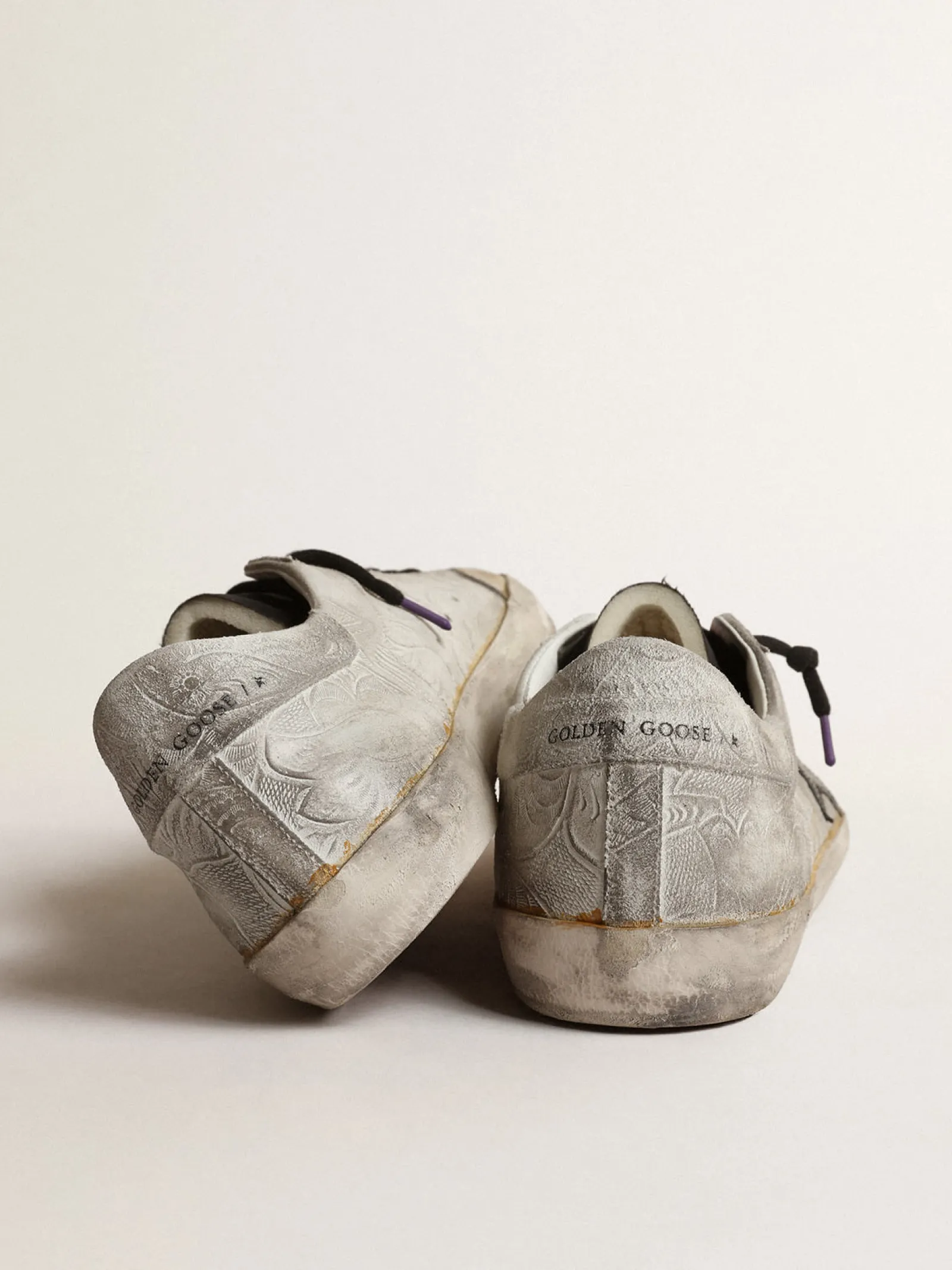 Flash Sale Golden Goose Super-Star Masculino LAB com estampa floral e estrela de couro preto Cabedal de suede branco com estampa floreal