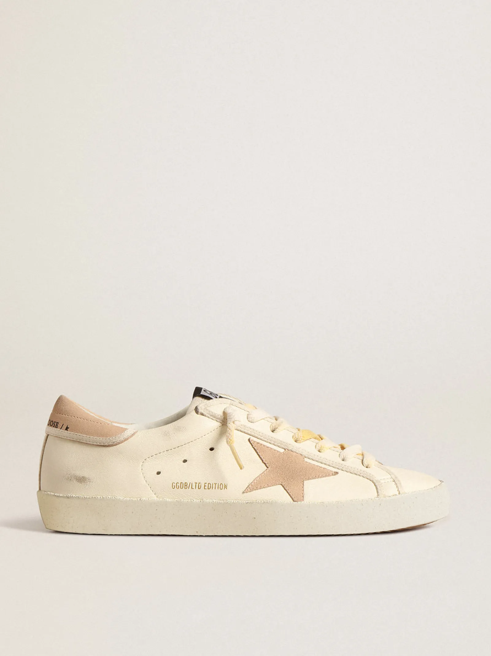 Discount Golden Goose Super-Star Masculino LTD de napa com estrela e talão de suede Cabedal de napa branca