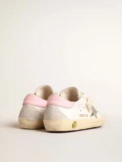 Flash Sale Golden Goose Super-Star Young com estrela de couro prateado e talão rosa Cor: branco