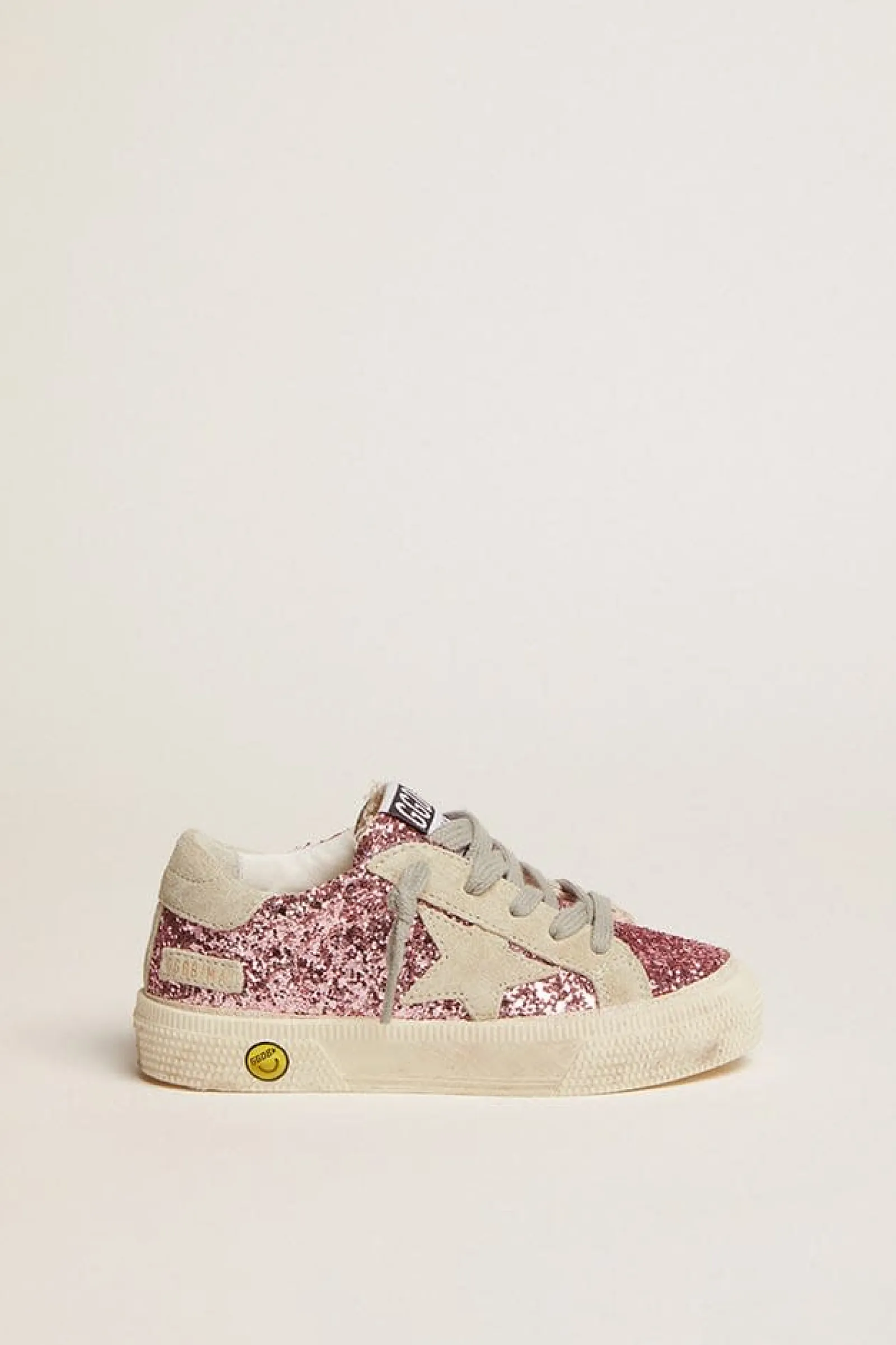 Shop Golden Goose Tênis May de glitter rosa com estrela e talão de suede cinza gelo Cabedal de glitter rosa