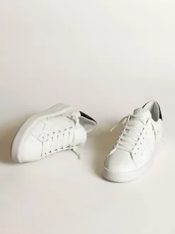 Best Golden Goose Tênis Purestar de couro branco com estrela tom sobre tom e talão com cristais Swarovski pretos Cor: branco