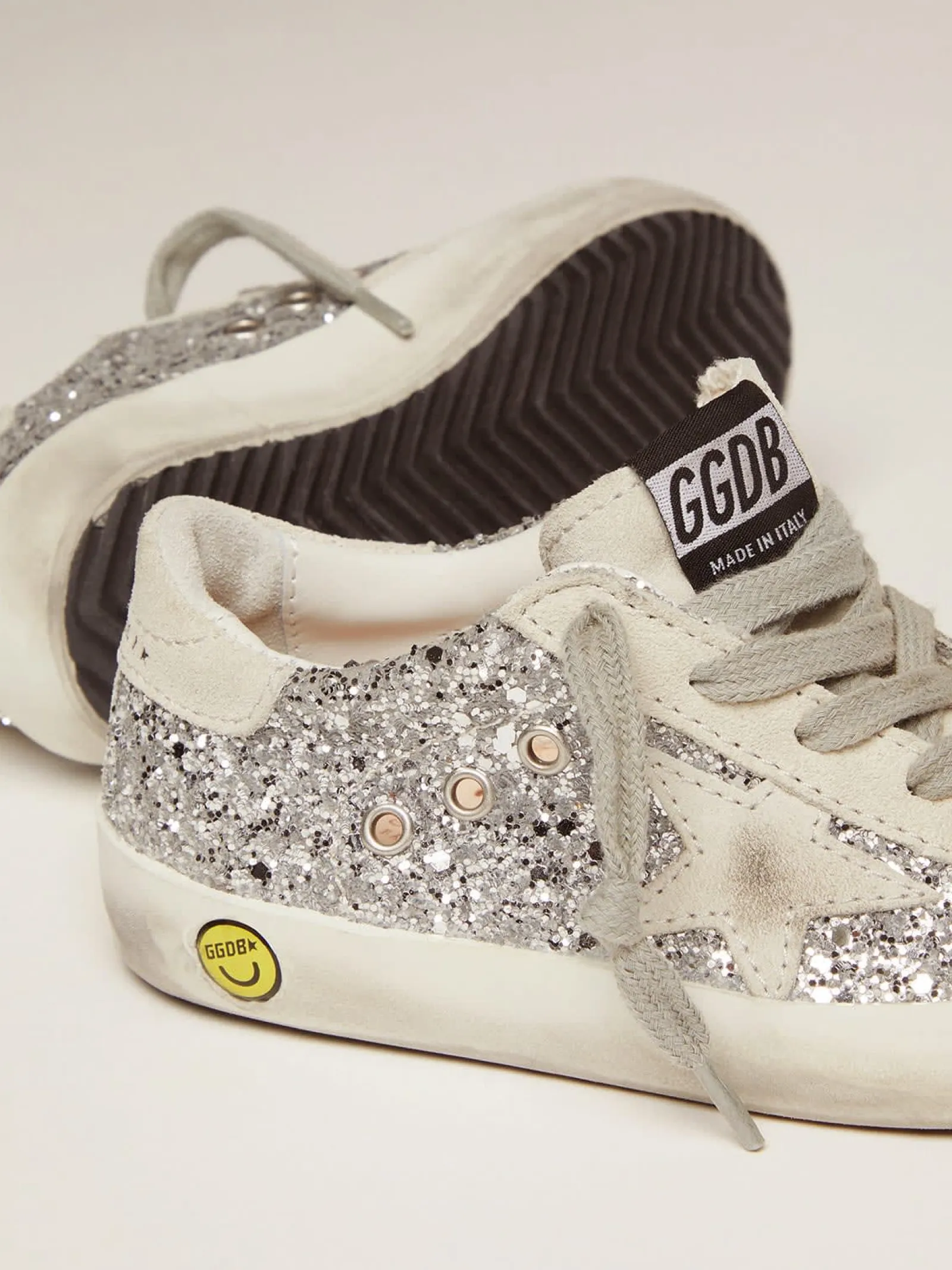 Discount Golden Goose Tênis Super-Star Junior com glitter prateado e detalhes de suede Cor: prata