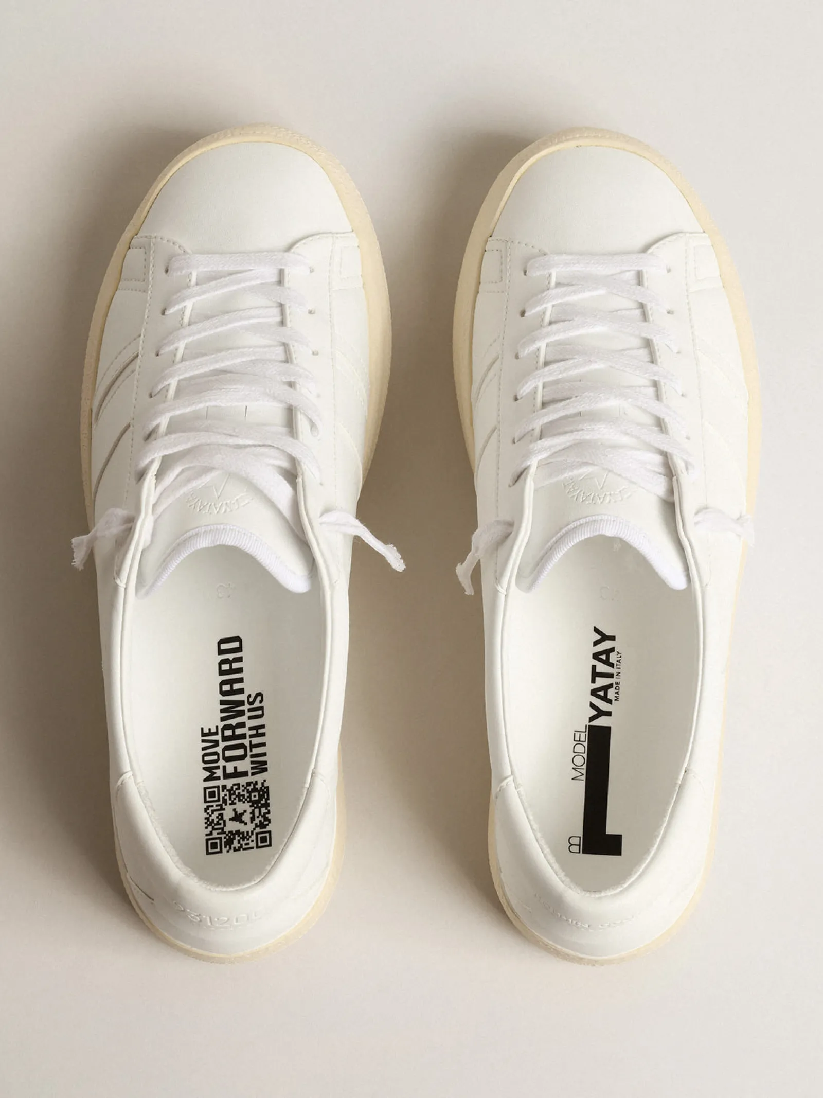 Discount Golden Goose Tênis Yatay Model 1B sustentável com cabedal branco realizado em material biobaseado e Y branco Cabedal branco realizado em Yatay B, material biobaseado derivado de fontes vegetais não alimentares