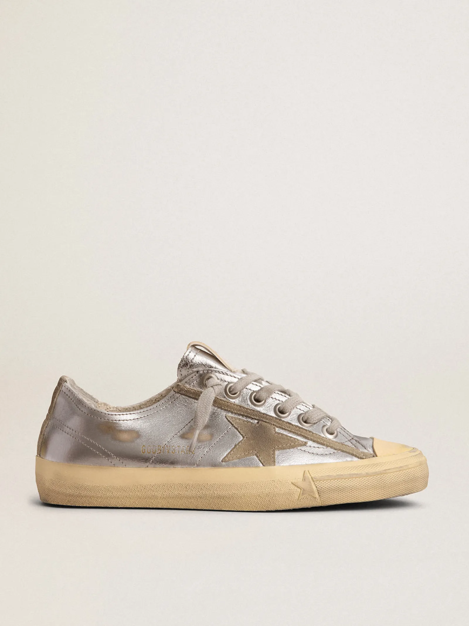 Hot Golden Goose V-Star LTD feminino de couro metálico prateado Cabedal de couro metálico prateado