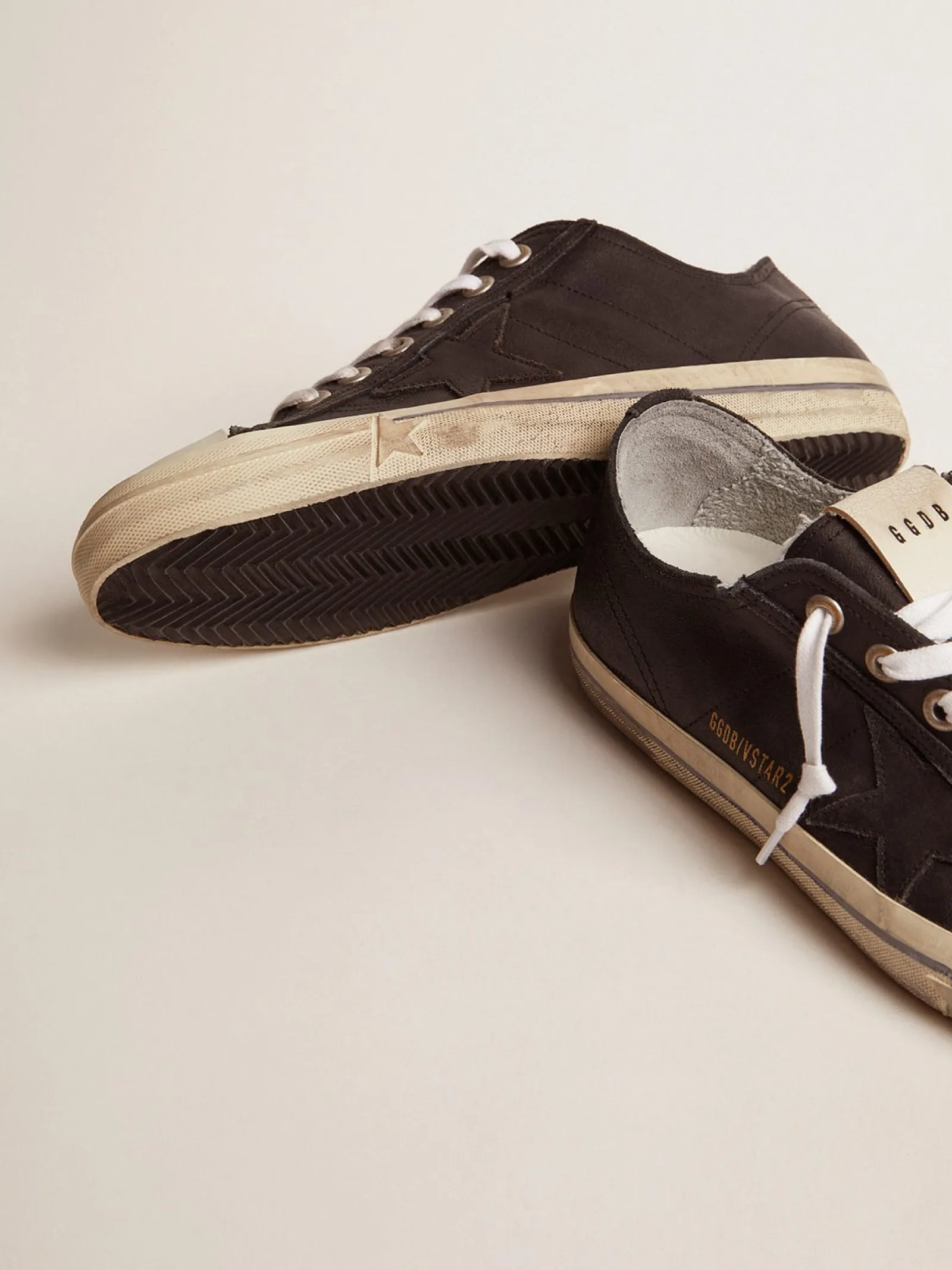 Online Golden Goose V-Star masculino de couro preto com estrela de couro Cor: preto